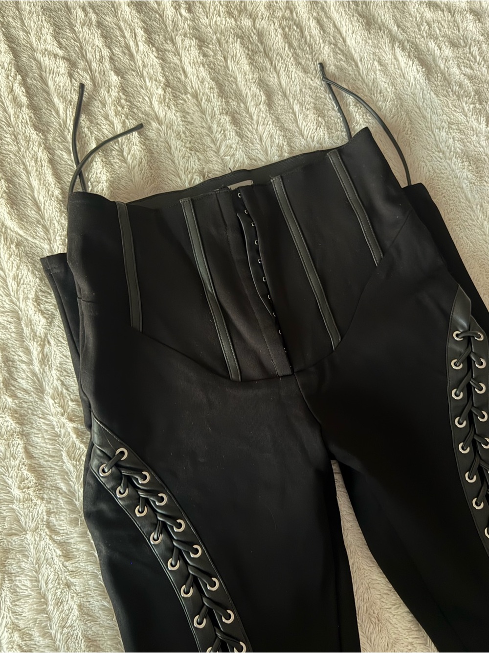 Black Lace-Up High-Waist Pants - Picture 2 of 6